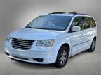 2010 Chrysler Town & Country Touring