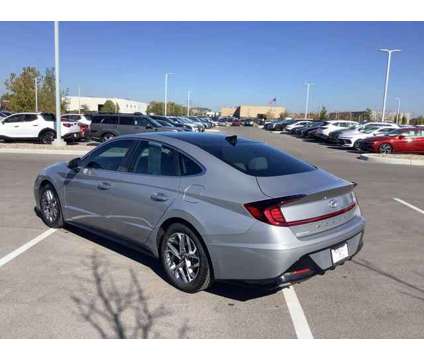 2023 Hyundai Sonata SEL is a Silver 2023 Hyundai Sonata Sedan in Avon IN