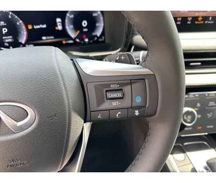 2025 Infiniti QX60 LUXE is a Silver 2025 Infiniti QX60 Luxe SUV in Akron OH