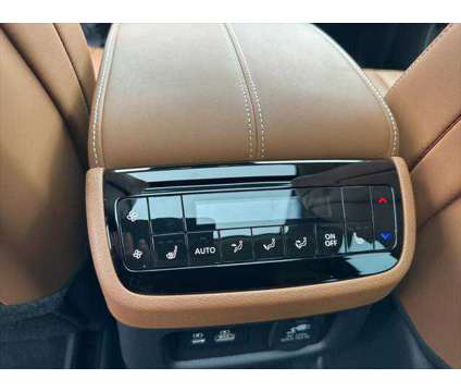 2025 Infiniti QX60 Sensory is a White 2025 Infiniti QX60 SUV in Akron OH