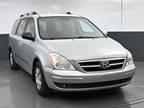 2007 Hyundai Entourage FWD