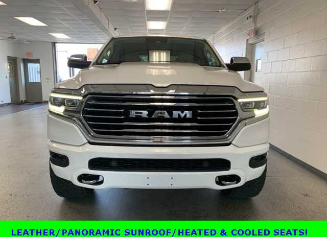 2020 Ram 1500 Laramie Longhorn CREW CAB 4X4!