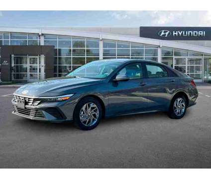 2024 Hyundai Elantra SEL is a Grey 2024 Hyundai Elantra Sedan in Springfield PA