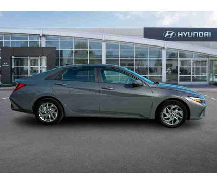 2024 Hyundai Elantra SEL is a Grey 2024 Hyundai Elantra Sedan in Springfield PA