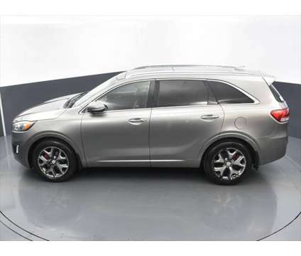 2018 Kia Sorento 3.3L SX is a Silver 2018 Kia Sorento SX SUV in Mcdonough GA