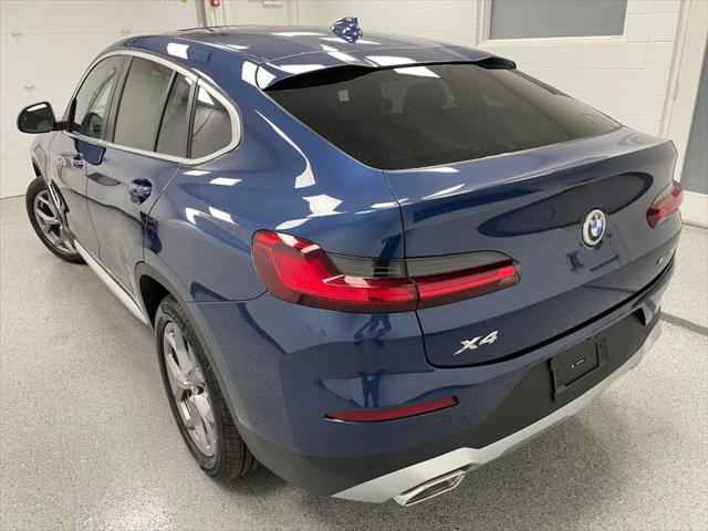 2025 BMW X4 xDrive30i