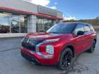 2024 Mitsubishi Outlander SE Black Edition w/Pano Roof