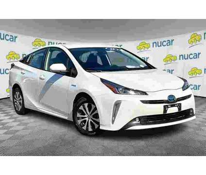 2022UsedToyotaUsedPriusUsedAWD-e (GS) is a White 2022 Toyota Prius Car for Sale in Norwood MA