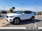 2025 Volvo XC40 B5 Plus Bright Theme