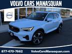 2024 Volvo XC40 B5 Plus Bright Theme