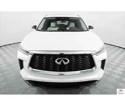 2025 Infiniti QX60 LUXE is a White 2025 Infiniti QX60 Luxe SUV in Stuart FL