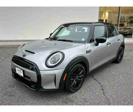 2024 MINI Hardtop Cooper S is a Silver 2024 Mini Hardtop Cooper Hatchback in Huntington Station NY