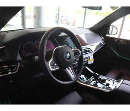 2022 BMW X5 M50i is a Black 2022 BMW X5 3.0si SUV in Bay Shore NY