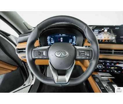 2025 Infiniti QX60 SENSORY AWD is a White 2025 Infiniti QX60 SUV in Stuart FL