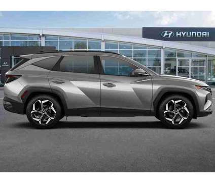 2022 Hyundai Tucson SEL is a Silver 2022 Hyundai Tucson SUV in Stuart FL