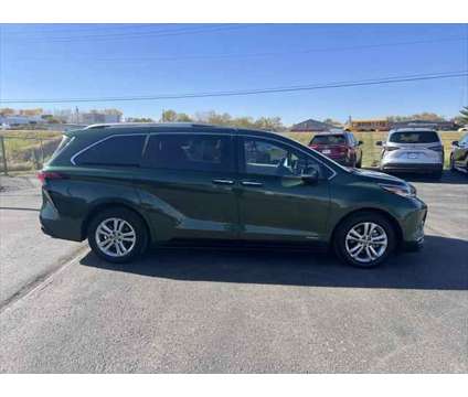 2021 Toyota Sienna Platinum is a Blue 2021 Toyota Sienna Van in Dubuque IA