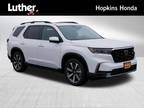 2025 Honda Pilot Silver|White