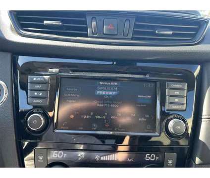 2019 Nissan Rogue SL is a Black 2019 Nissan Rogue SL Station Wagon in Massapequa NY