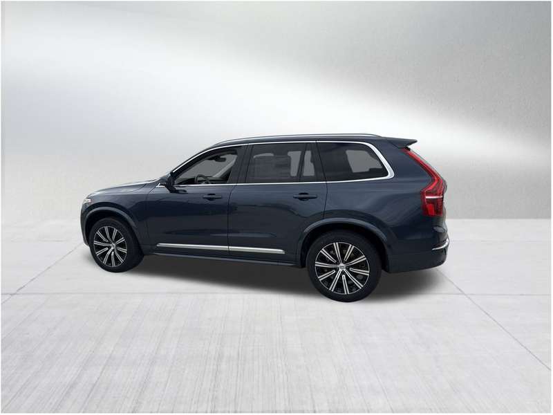 2025 Volvo XC90 B5 Plus