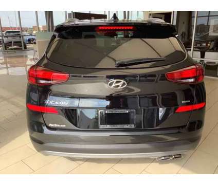 2021 Hyundai Tucson SEL is a Black 2021 Hyundai Tucson SUV in Avon IN