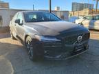 2024 Volvo S60 B5 Plus Dark Theme