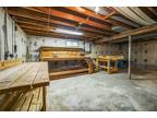 231 Brookside Cir Northampton, MA