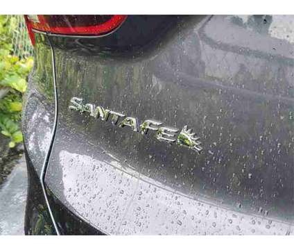 2022 Hyundai Santa Fe SEL is a Grey 2022 Hyundai Santa Fe SUV in Delray Beach FL