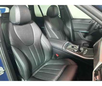 2022 BMW X5 xDrive40i is a Blue 2022 BMW X5 3.0si SUV in Brooklyn NY