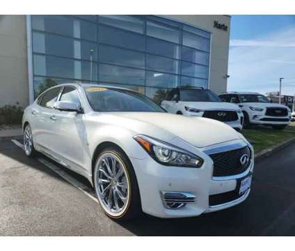 2017 Infiniti Q70L 3.7X is a White 2017 Infiniti Q70 3.7 Trim Sedan in Hartford CT