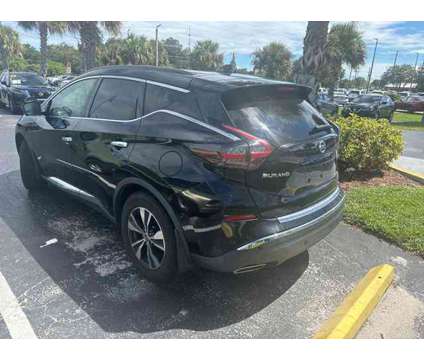 2019 Nissan Murano SV is a Black 2019 Nissan Murano SV SUV in Fort Pierce FL