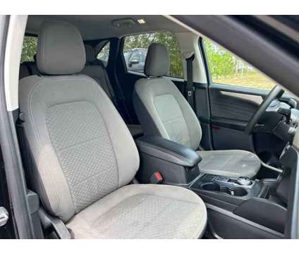 2022 Ford Escape SE is a Black 2022 Ford Escape SE SUV in Fort Pierce FL