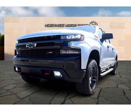 2022 Chevrolet Silverado 1500 Limited 4WD Crew Cab Standard Bed LT Trail Boss is a Silver 2022 Chevrolet Silverado 1500 Truck in Pasco WA