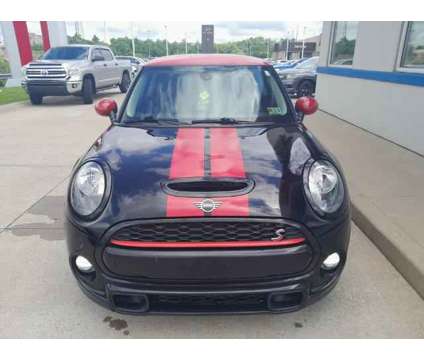 2019 MINI Hardtop Cooper S is a Black 2019 Mini Hardtop Cooper Car for Sale in Triadelphia WV