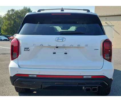 2024 Hyundai Palisade XRT is a White 2024 SUV in East Petersburg PA