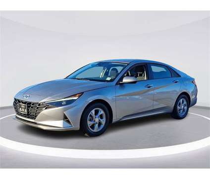 2021 Hyundai Elantra SE is a Silver 2021 Hyundai Elantra SE Sedan in Bloomfield NJ