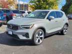 2025 Volvo XC40 B5 Plus Bright Theme