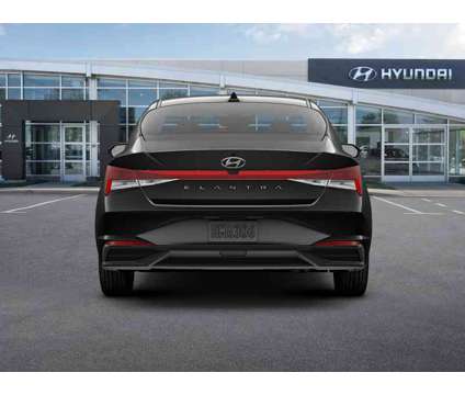 2022 Hyundai Elantra SEL is a Black 2022 Hyundai Elantra Sedan in Daytona Beach FL