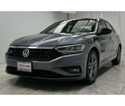 2021 Volkswagen Jetta R-Line is a Grey 2021 Volkswagen Jetta 2.5 Trim Sedan in Rahway NJ