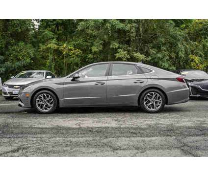 2022 Hyundai Sonata SEL is a Grey 2022 Hyundai Sonata Sedan in La Plata MD