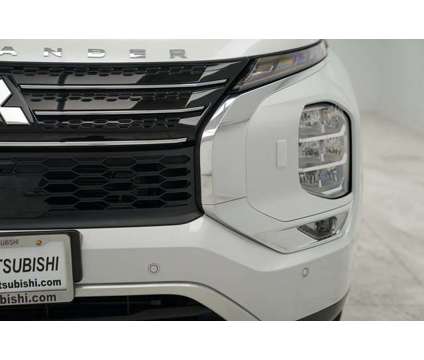 2024 Mitsubishi Outlander SE is a White 2024 Mitsubishi Outlander SE SUV in Rahway NJ