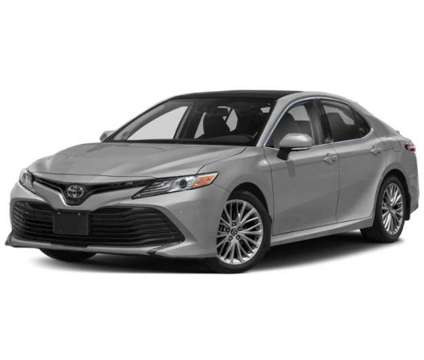 2018 Toyota Camry XLE is a Red 2018 Toyota Camry XLE Sedan in Fort Wayne IN