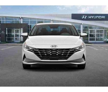 2022 Hyundai Elantra SEL is a White 2022 Hyundai Elantra Sedan in Bronx NY