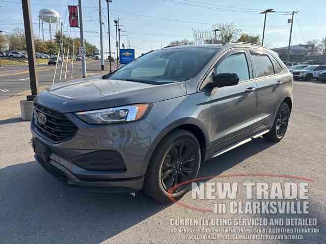 2022 Ford Edge SE