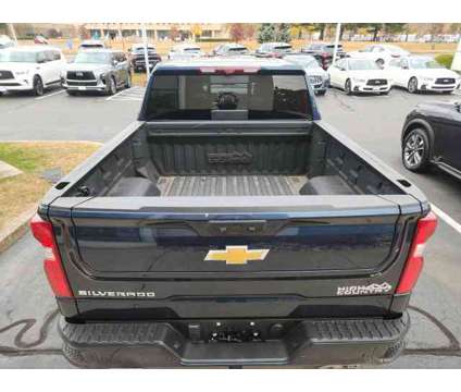 2022 Chevrolet Silverado 1500 4WD Crew Cab Short Bed High Country is a Blue 2022 Chevrolet Silverado 1500 Truck in Hartford CT