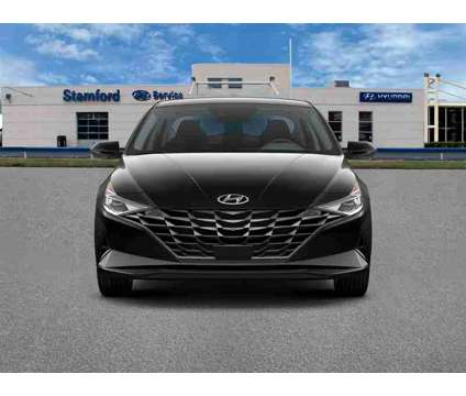 2022 Hyundai Elantra SEL is a Black 2022 Hyundai Elantra Sedan in Stamford CT