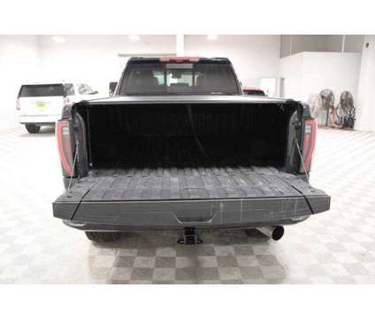 2024 GMC Sierra 2500HD 4WD Crew Cab Standard Bed AT4X is a Silver 2024 GMC Sierra 2500 H/D Truck in Cleveland TN