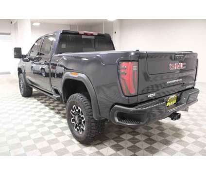 2024 GMC Sierra 2500HD 4WD Crew Cab Standard Bed AT4X is a Silver 2024 GMC Sierra 2500 H/D Truck in Cleveland TN