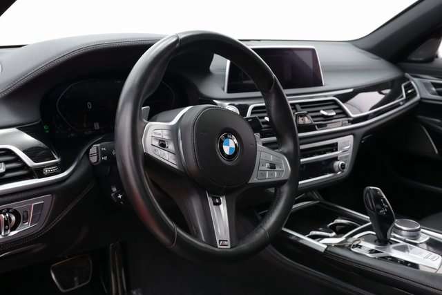 2021 BMW 7 Series 740i xDrive