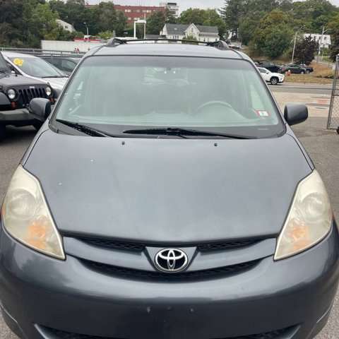 2010 Toyota Sienna XLE AWD