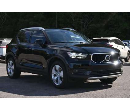 2022 Volvo XC40 Momentum is a Black 2022 Volvo XC40 SUV in Pelham AL